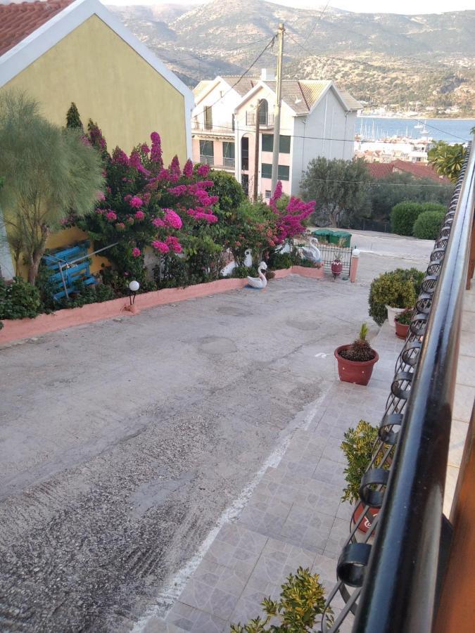 Elenh House Appartement Argostoli  Buitenkant foto