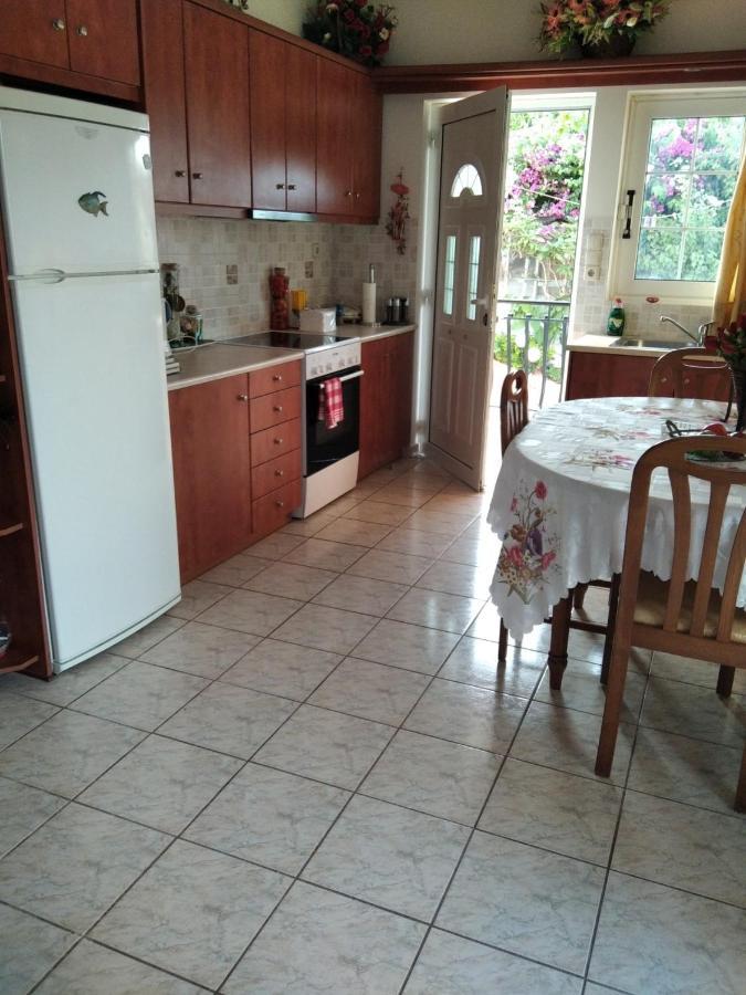 Elenh House Appartement Argostoli  Buitenkant foto