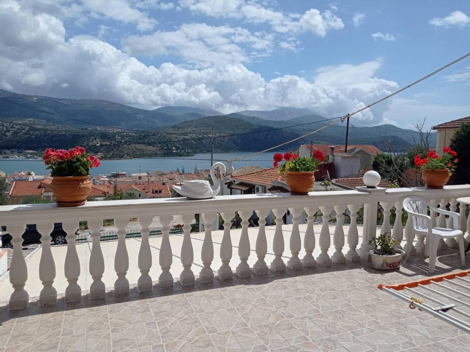 Elenh House Appartement Argostoli  Buitenkant foto